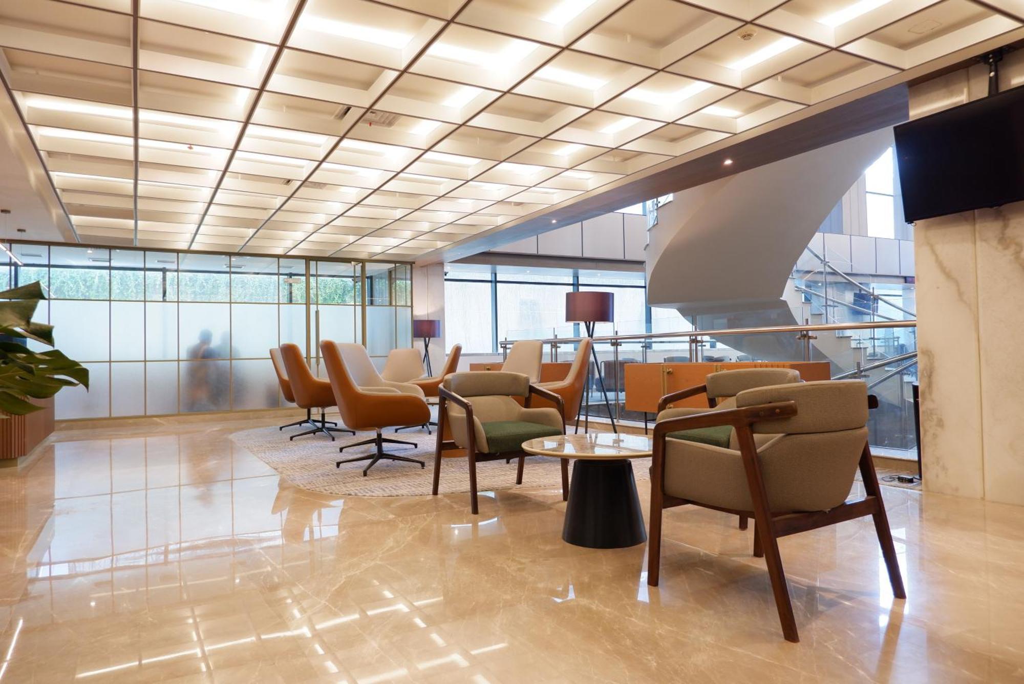 Hotel Grand Anara Airport 4*